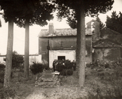 La chiesa del cimitero di Riano dove viene posta la salma